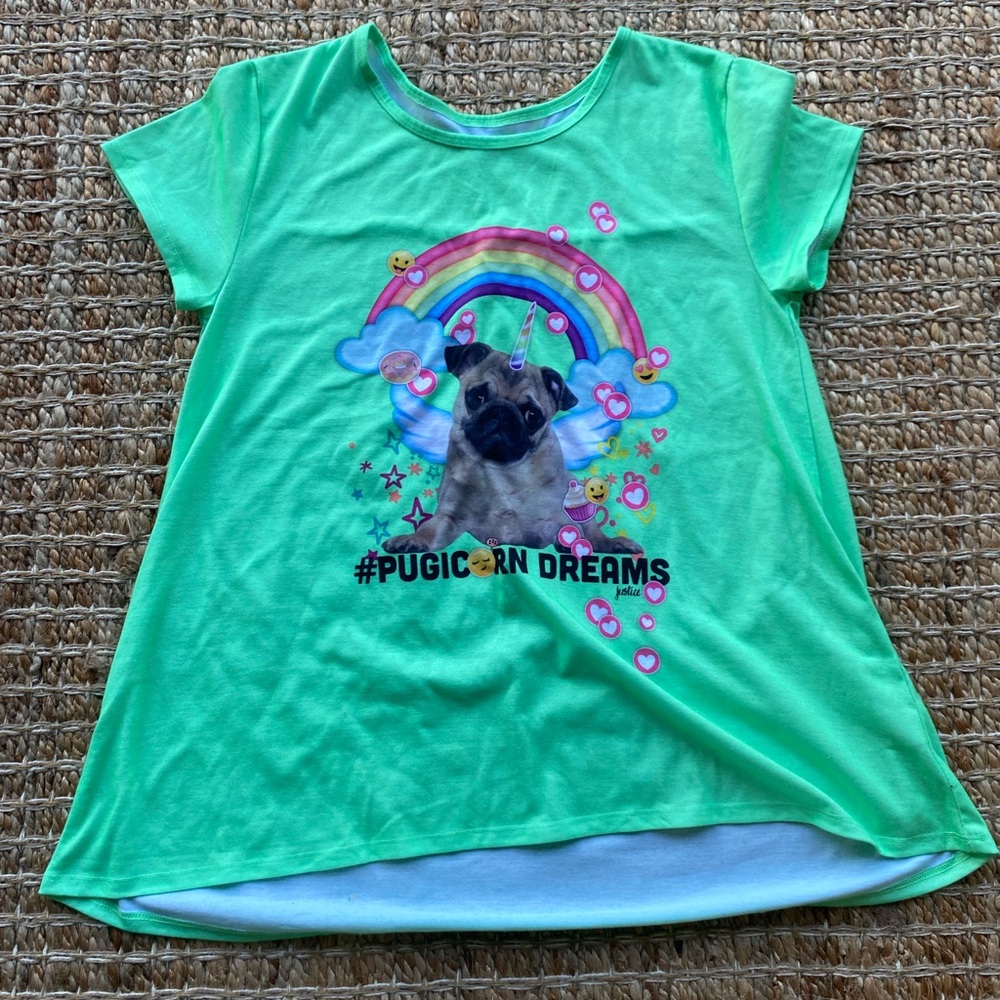 Green shirt